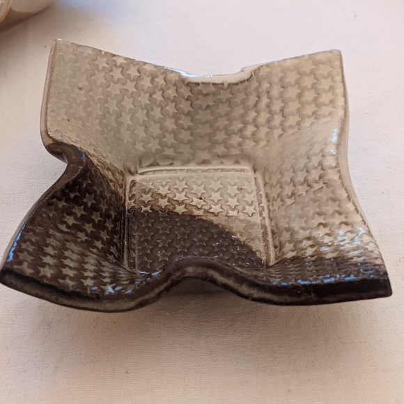 Handmade pottery - set of 2 small bowls - Picture 2 of 5